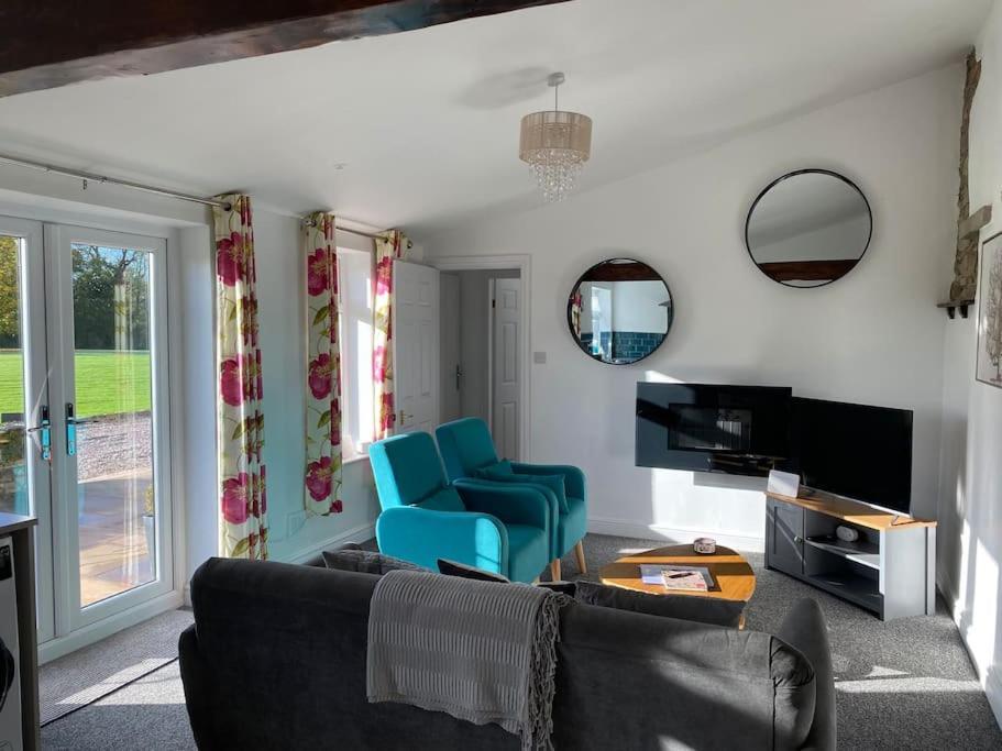 South Cottage - Garden, Views, Parking, Dogs, Cheshire, Walks, Family Adlington Eksteriør billede